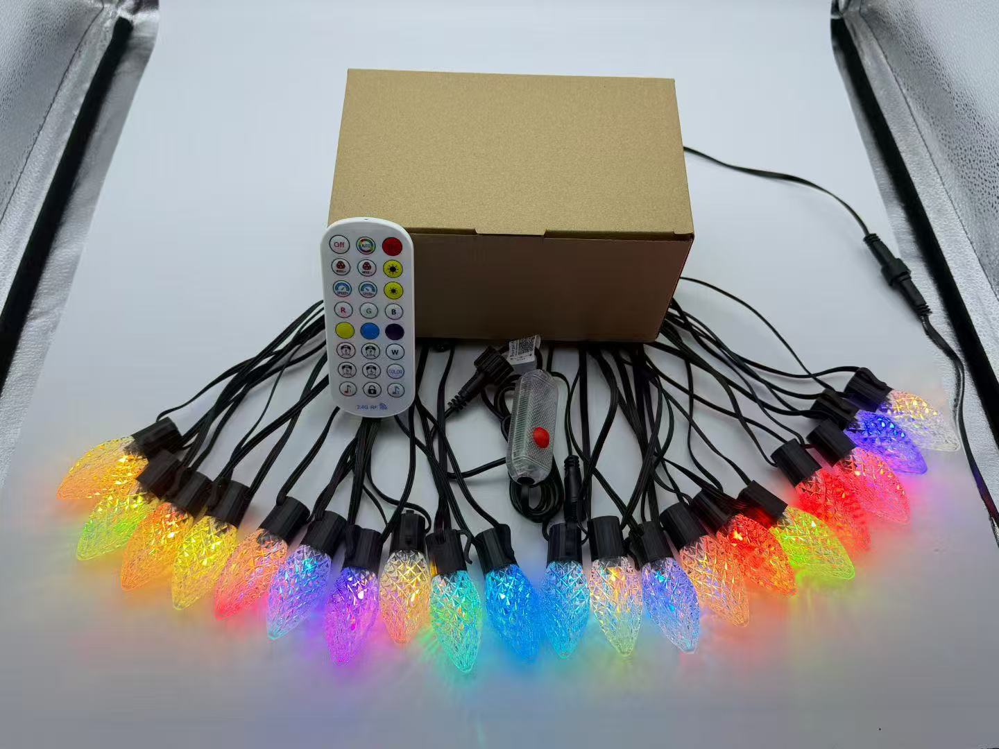 Guirnalda LED C9 con Decoración de Fresas 20M/100L, IP44, Control Remoto + App Bluetooth, 31V 12W, Ideal para Exterior - Holaled