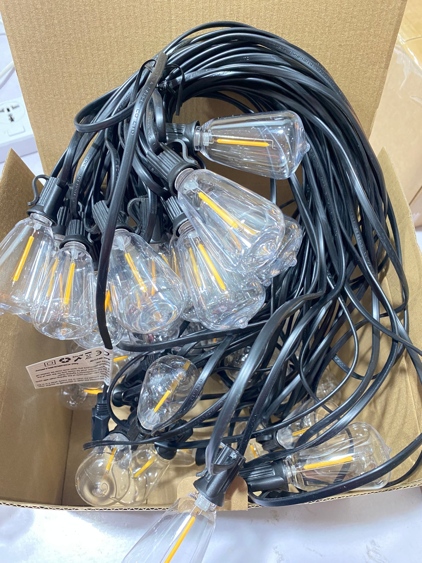 Guirnalda de Bombillas LED ST38 Vintage 3-15 Metros, Luz Cálida 2700K, Casquillo E12 Amarillo, Incluye Bombilla de Repuesto - Holaled