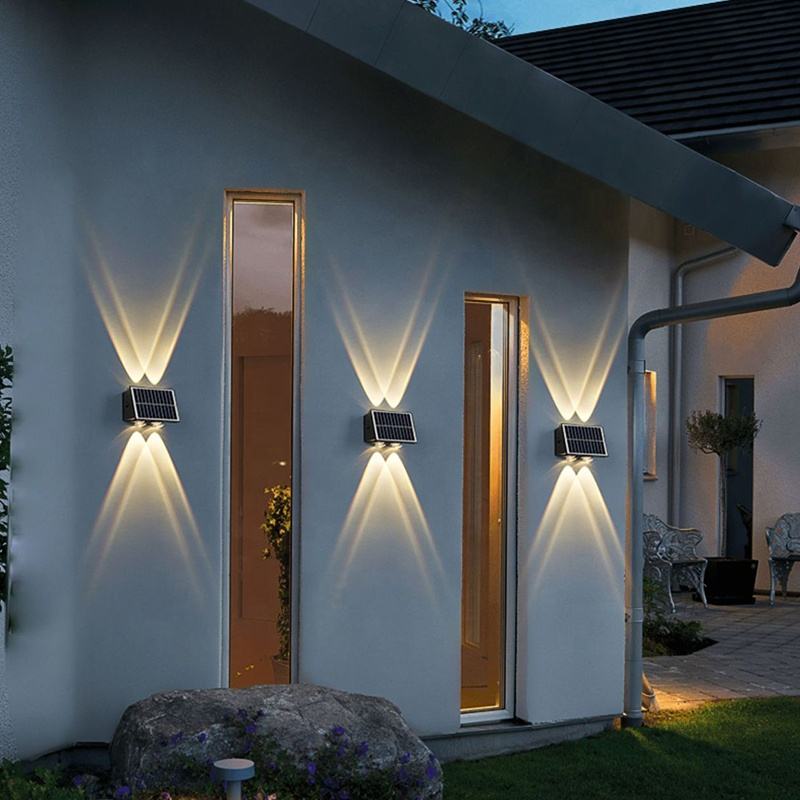 Aplique Solar Exterior LED IP65, Luz Cálida + RGB, Impermeable, Decoración Moderna para Jardín