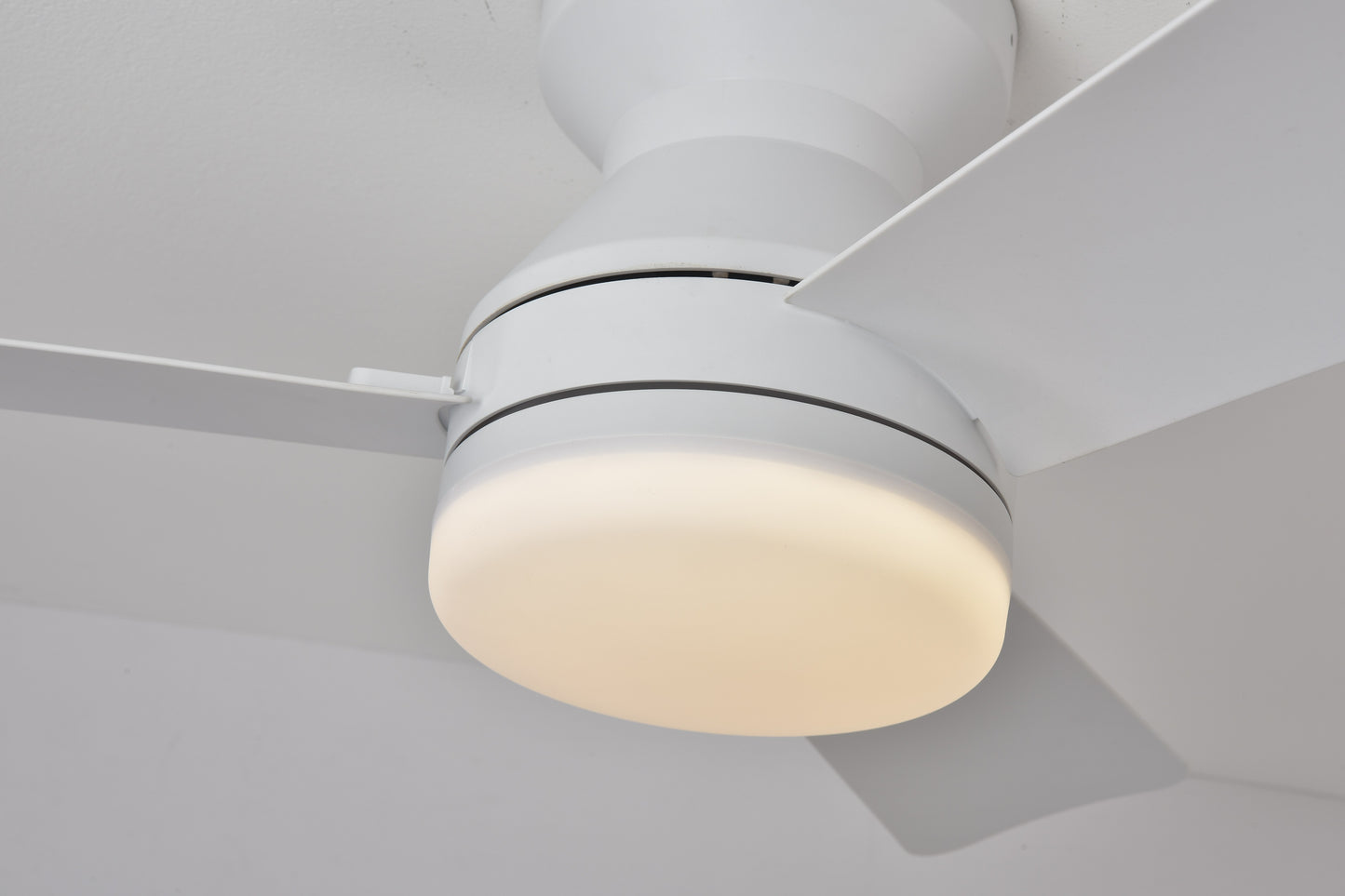 Ventilador de Techo LED 34" (880mm) - 30W Luz Ajustable + Motor CC, 6 Velocidades, 3000K-6000K, IP20, Blanco