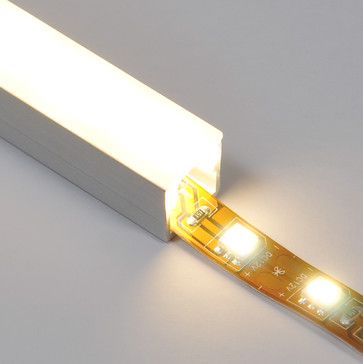 Perfil de aluminio para tiras LED empotrado, para una instalación limpia y discreta.