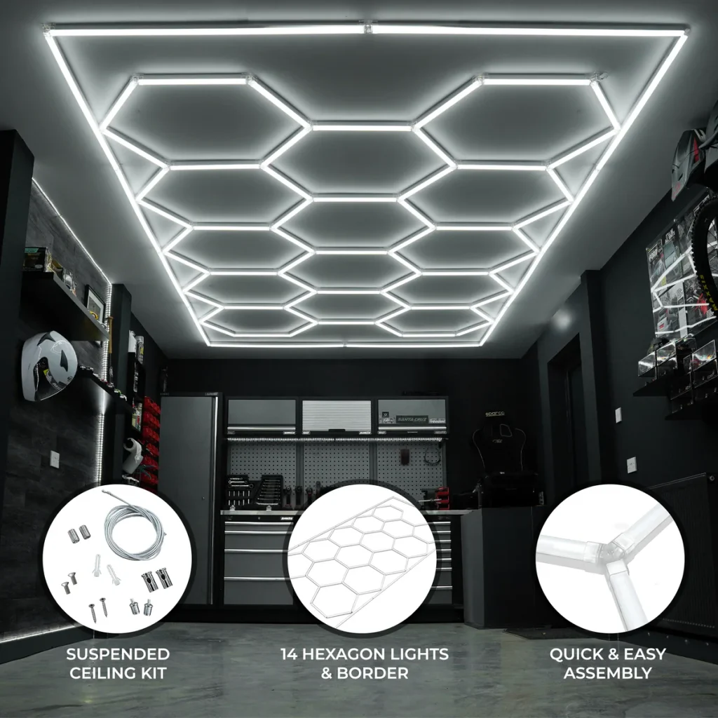 Iluminación LED hexagonal eficiente en una oficina moderna